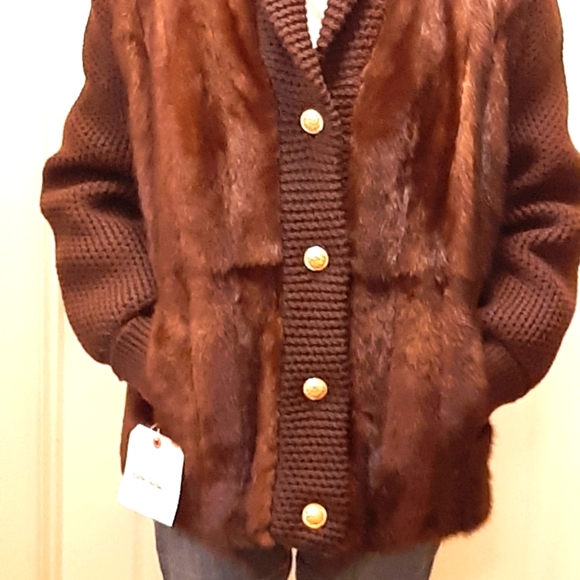 Mahogany mink coat size 10. Well cared for in good condition - Picture 1 of 1